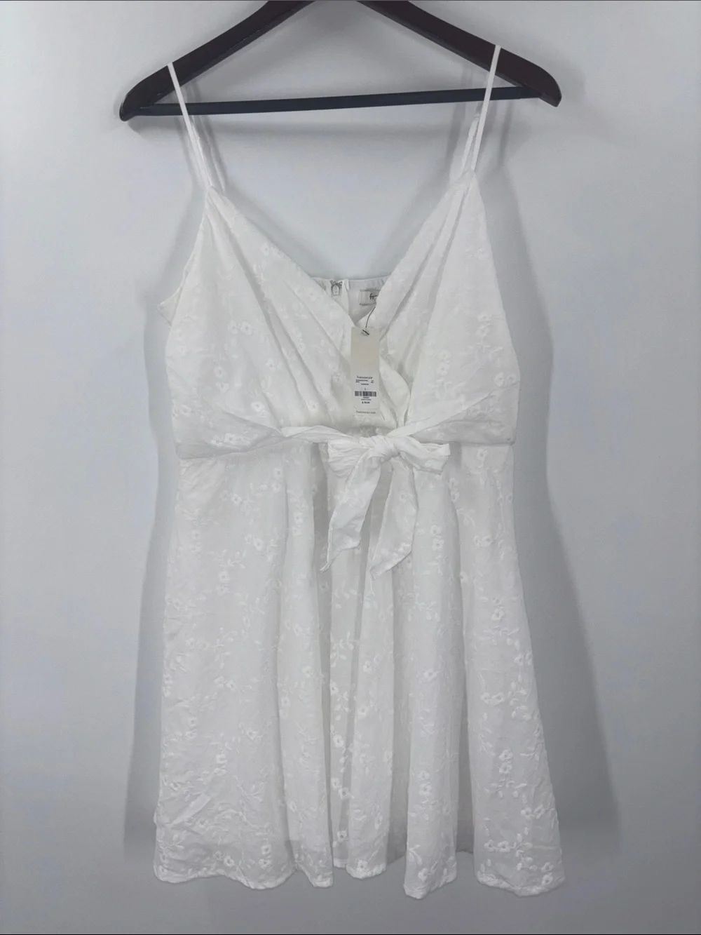 Francesca’s White Dress Size Large New with Tags